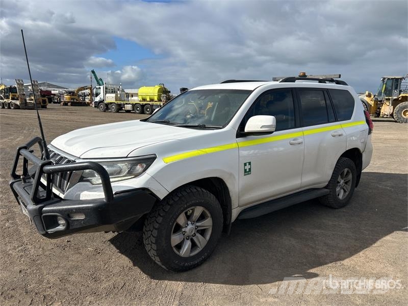 Toyota Prado 4x4 GXL SUV Coches