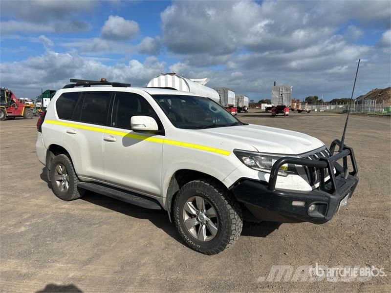 Toyota Prado 4x4 GXL SUV Coches