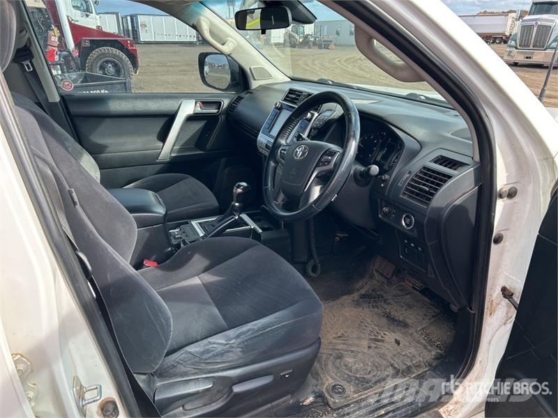 Toyota Prado 4x4 GXL SUV Coches