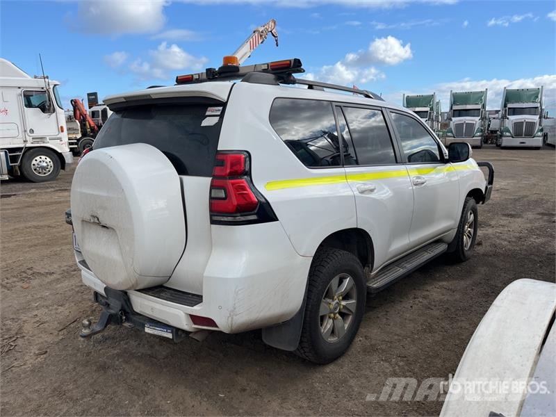 Toyota Prado 4x4 GXL SUV Coches