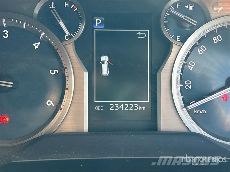 Toyota Prado 4x4 GXL SUV Coches