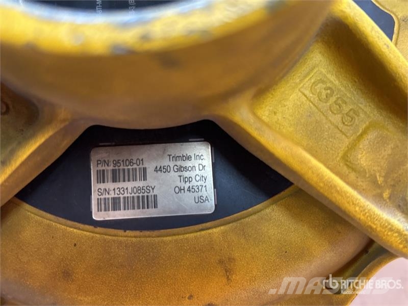 Trimble Earthworks 3D GPS Grade Control System Other components