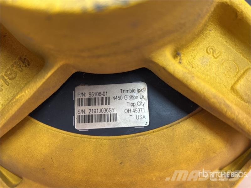 Trimble Earthworks 3D GPS Grade Control System Other components