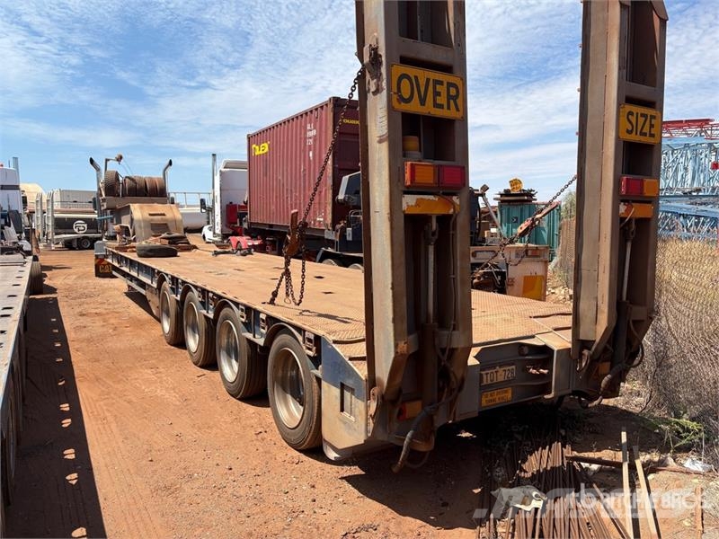 Tristar 4 Rows of 4 Lowboy Trailer Mélybölcsős