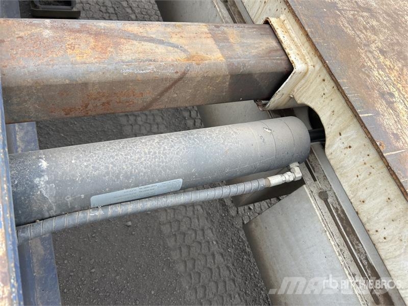  Tuff 4 Rows of 4 Hydraulic Deck Widening Lowboy Tr Tieflader