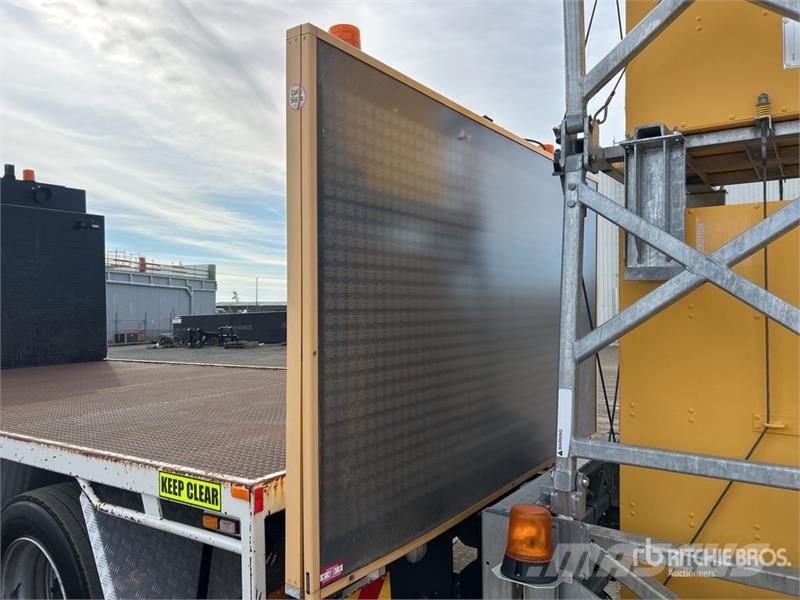 UD Condor PKC8E 4x2 Attenuator Truck Munitsipaalsõidukid