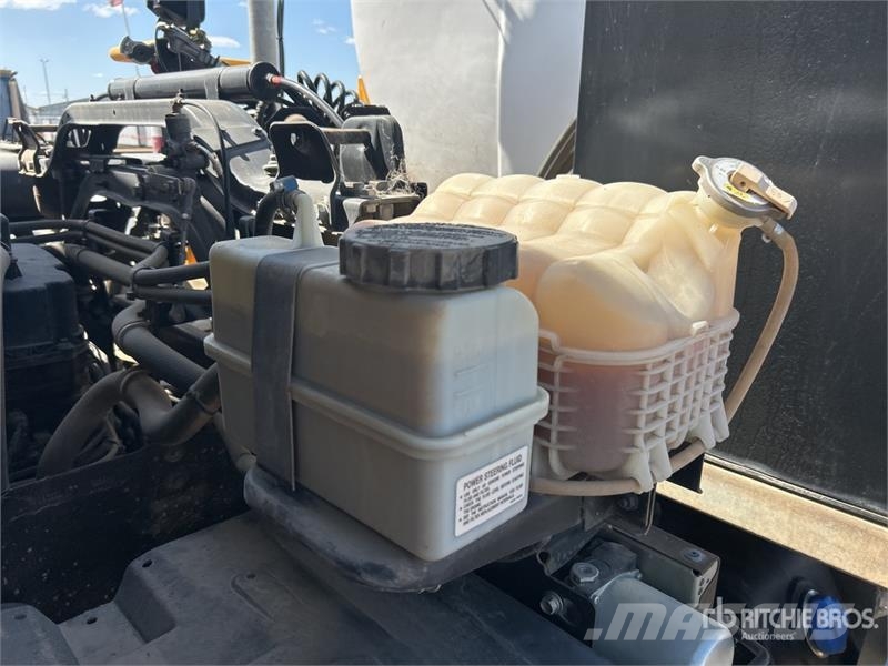 UD GW26460KAA 6x4 14,000 L Water Truck Water tankers