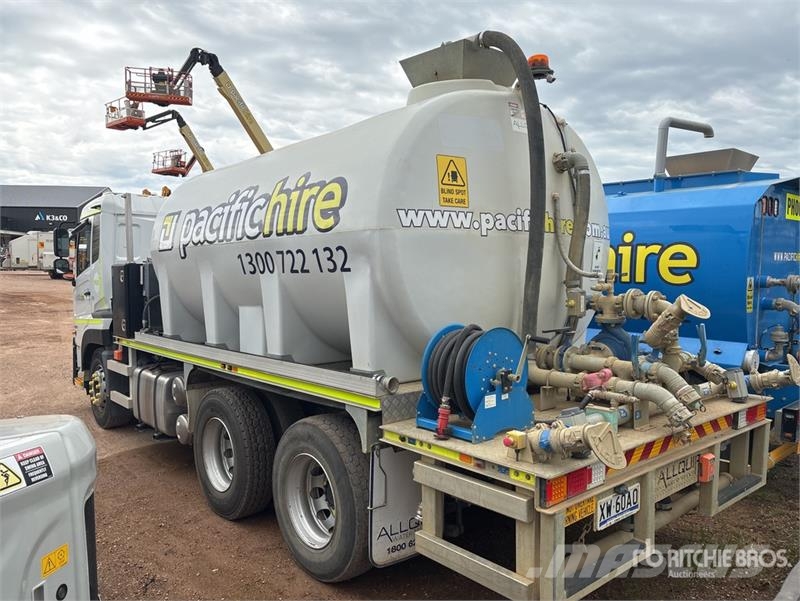UD Quon GW26.460 14000 L 6x4 Water Truck Vandens sunkvežimiai