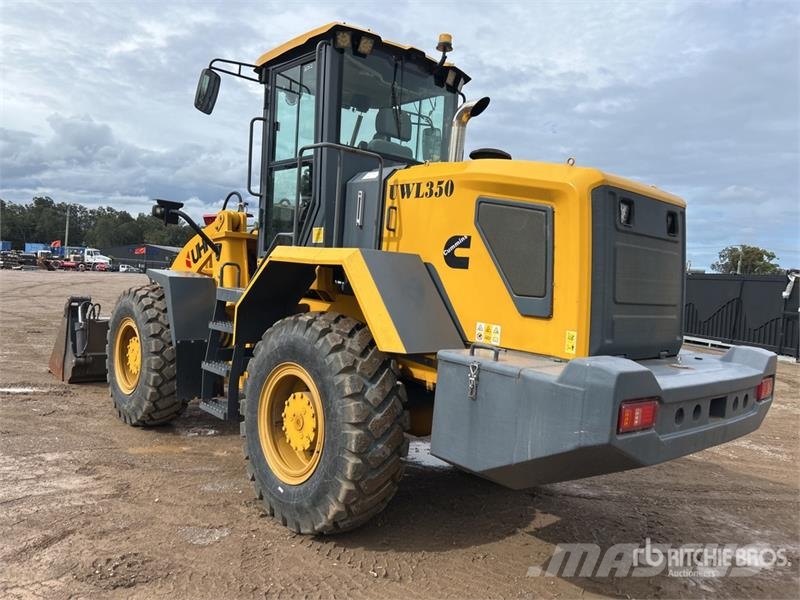  UHI UWL350 Wheel Loader Gumikerekes homlokrakodók