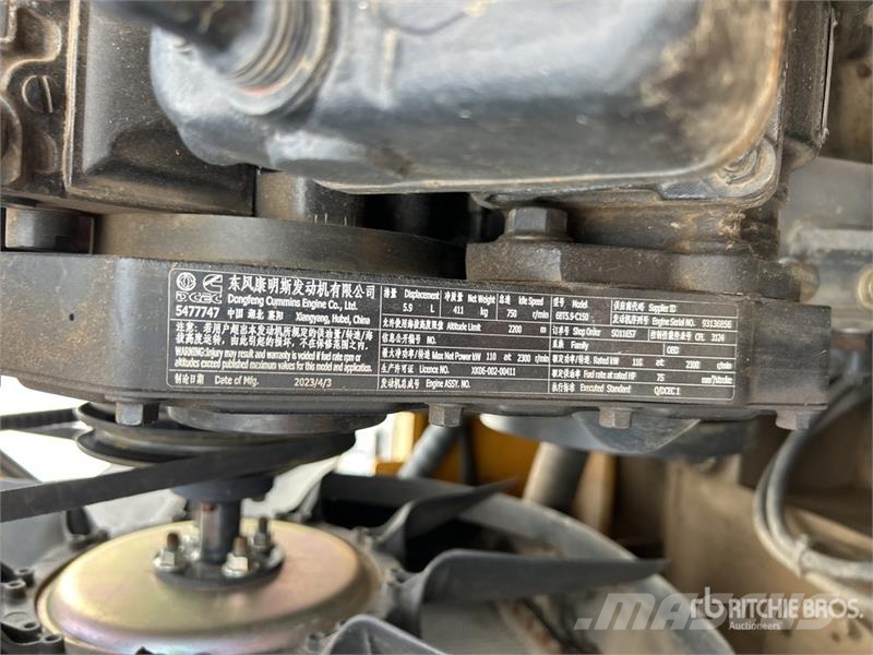  UHI UWL350 Wheel Loader Gumikerekes homlokrakodók