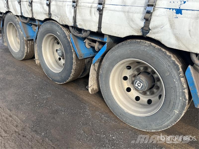 Vawdrey 13.3 m Tri/A Step Deck Curtain Side Trailer Caja de lona