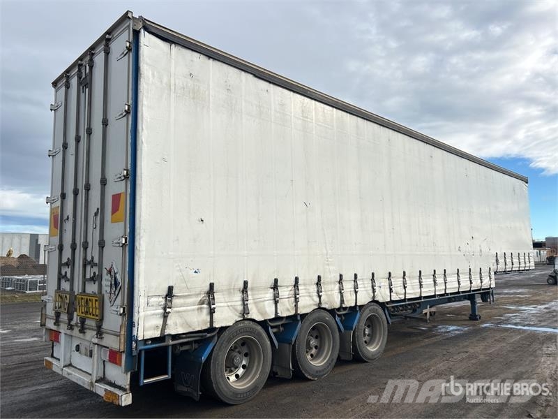 Vawdrey 13.3 m Tri/A Step Deck Curtain Side Trailer Caja de lona