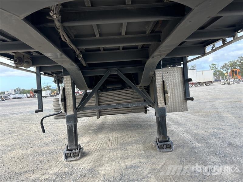 Vawdrey 13.4 m Tri/A Curtain Side Trailer Curtainsider trailers