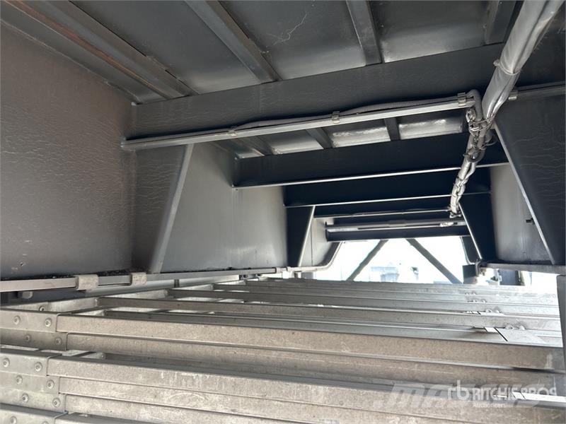 Vawdrey 13.4 m Tri/A Curtain Side Trailer Curtainsider trailers