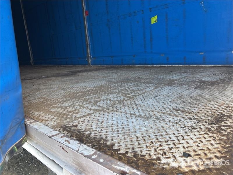 Vawdrey 13.4 m Tri/A Curtain Side Trailer Caja de lona