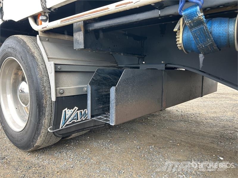 Vawdrey 13.4 m Tri/A Step Deck Curtain Side Trailer Kapell trailer/semi