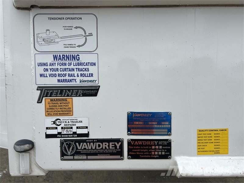Vawdrey 13.4 m Tri/A Step Deck Curtain Side Trailer Kapell trailer/semi
