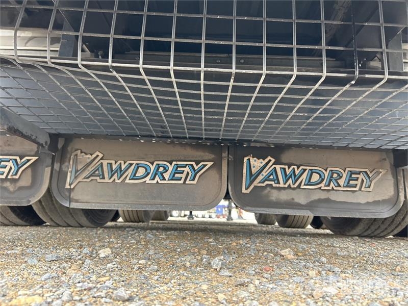 Vawdrey 13.4 m Tri/A Step Deck Curtain Side Trailer Kapell trailer/semi
