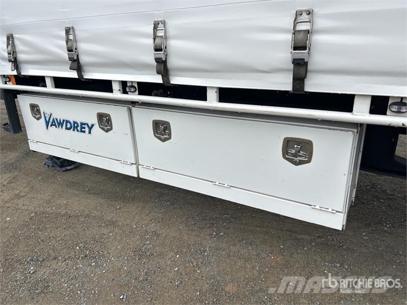Vawdrey 13.4 m Tri/A Step Deck Curtain Side Trailer Kapell trailer/semi