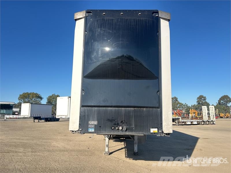 Vawdrey 13 m Tri/A Curtain Side Trailer Curtainsider trailers