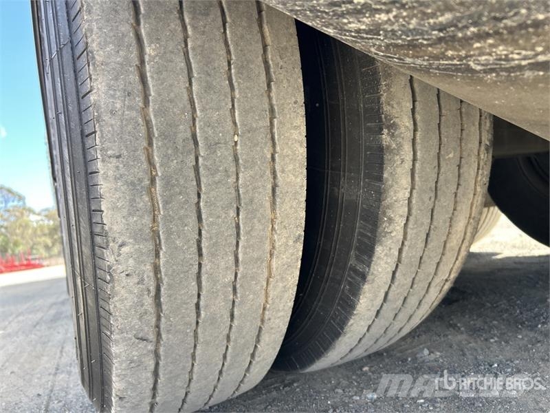 Vawdrey 7.2 m Tri/A B-Double Lead Curtain Side Trailer Kayar tenteli çekiciler