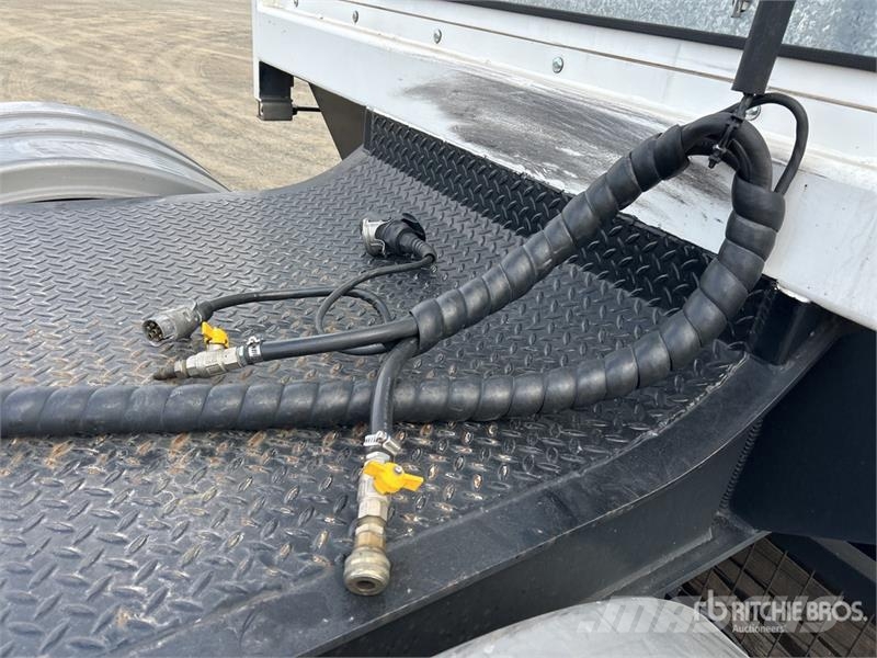 Vawdrey 7.2 m Tri/A B-Double Lead Curtain Side Trailer Kayar tenteli çekiciler