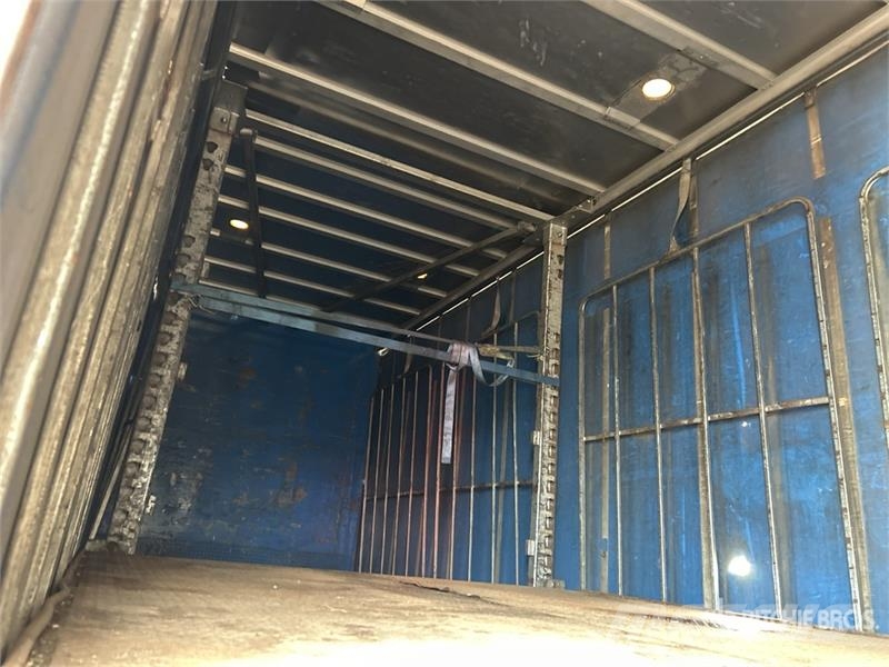 Vawdrey 7.3 m Tri/A B-Double Lead Step Deck Curtain Side T Caja de lona