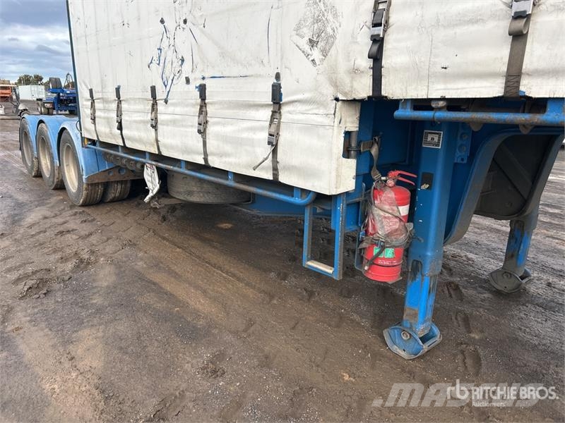 Vawdrey 7.3 m Tri/A B-Double Lead Step Deck Curtain Side T Caja de lona