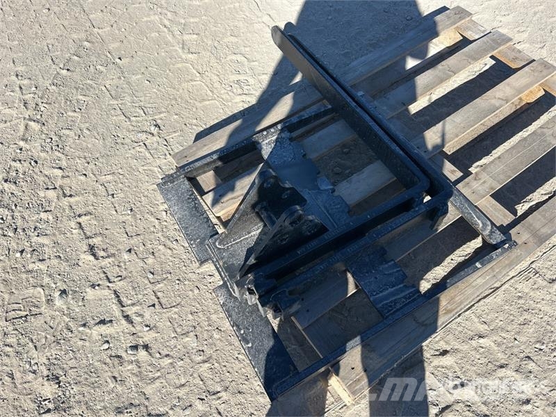 Vicsec 750 mm Excavator Forks - Fits 1-3 ton (Unused) Other components