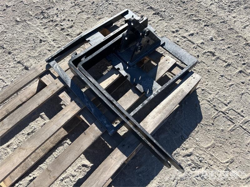 Vicsec 750 mm Excavator Forks - Fits 1-3 ton (Unused) Other components