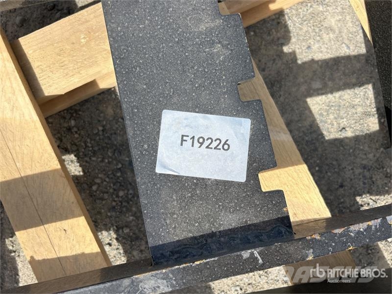 Vicsec 750 mm Excavator Forks (Unused) Other components
