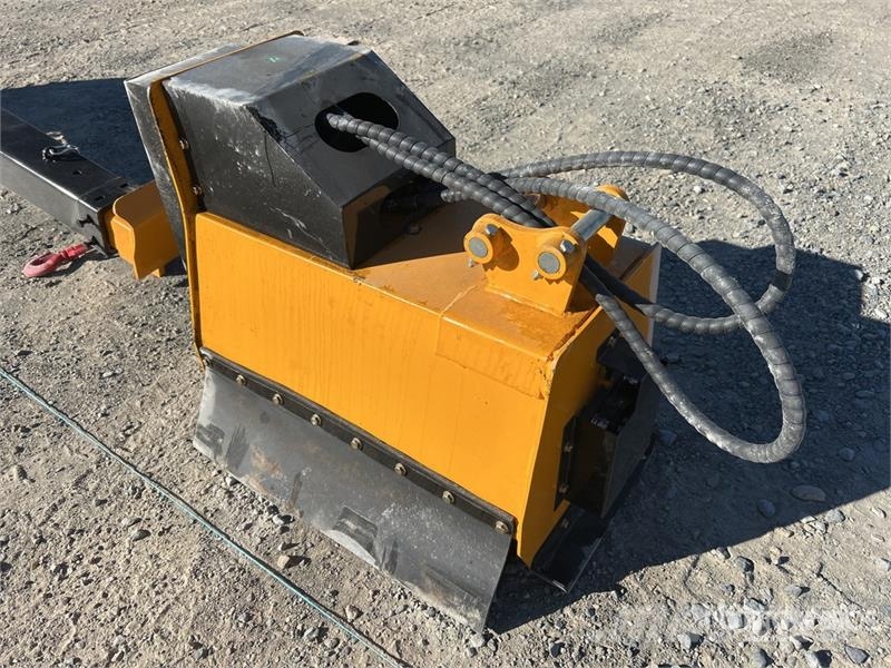 Vicsec VC-EBC32 24 in Mini Excavator Brush Cutter (Unused Diger parçalar