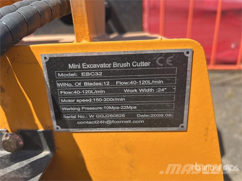 Vicsec VC-EBC32 24 in Mini Excavator Brush Cutter (Unused Outros componentes