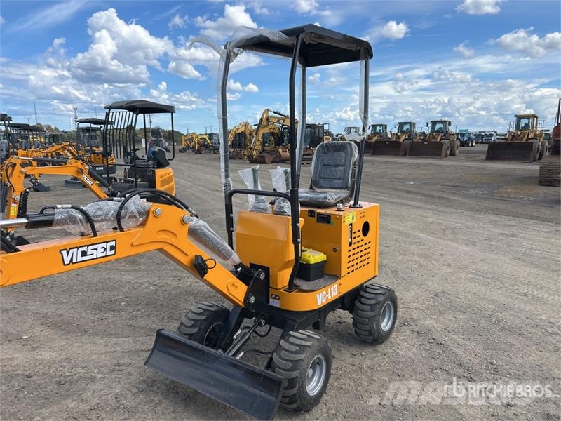 Vicsec VC-L13 Wheeled Mini Excavator (Unused) Mini rýpadlá < 7t