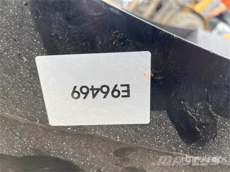 Vicsec VCT600 24 in Hydraulic Tilting Excavator Bucket (U دلاء