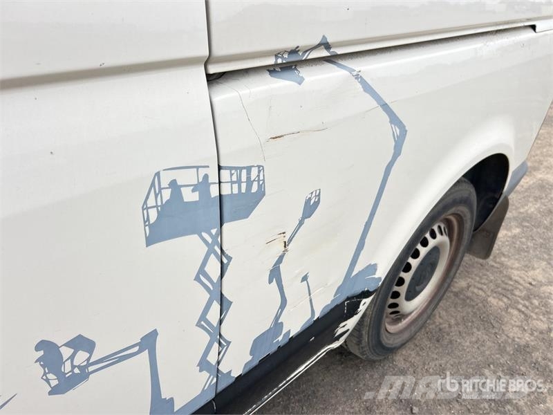 Volkswagen Transporter Passenger Van Lieferwagen