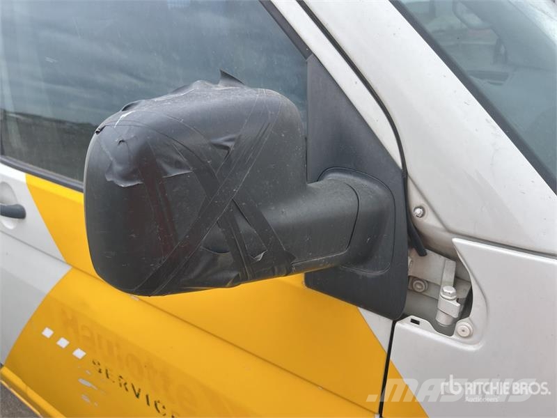 Volkswagen Transporter Passenger Van Lieferwagen