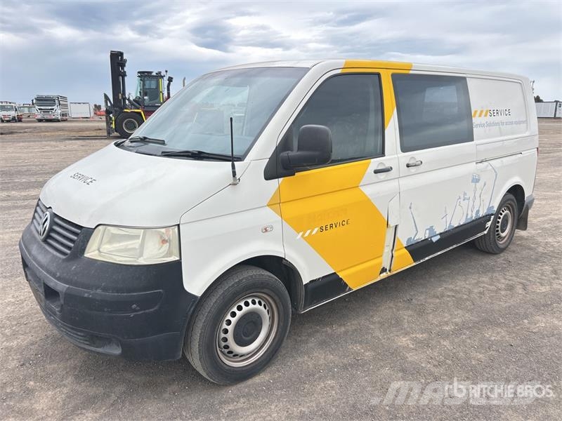 Volkswagen Transporter Passenger Van Lieferwagen