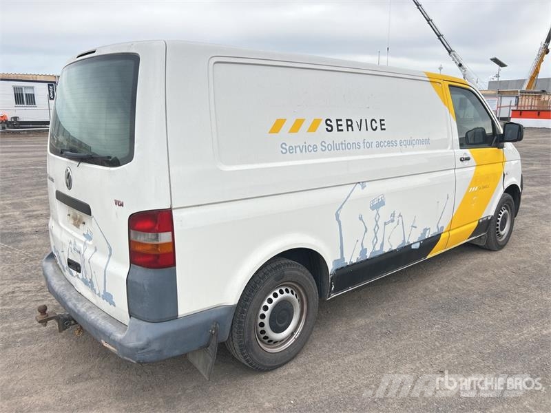Volkswagen Transporter Passenger Van Lieferwagen