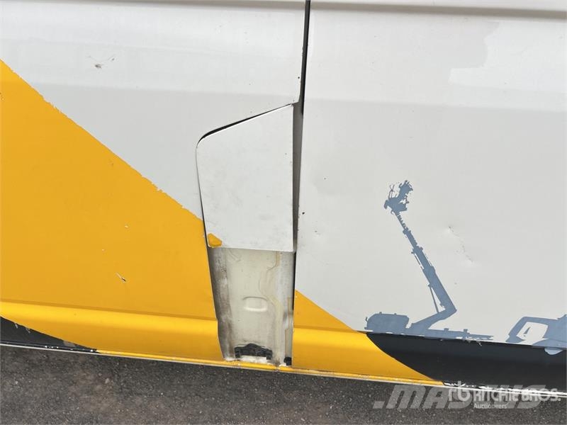 Volkswagen Transporter Passenger Van Lieferwagen