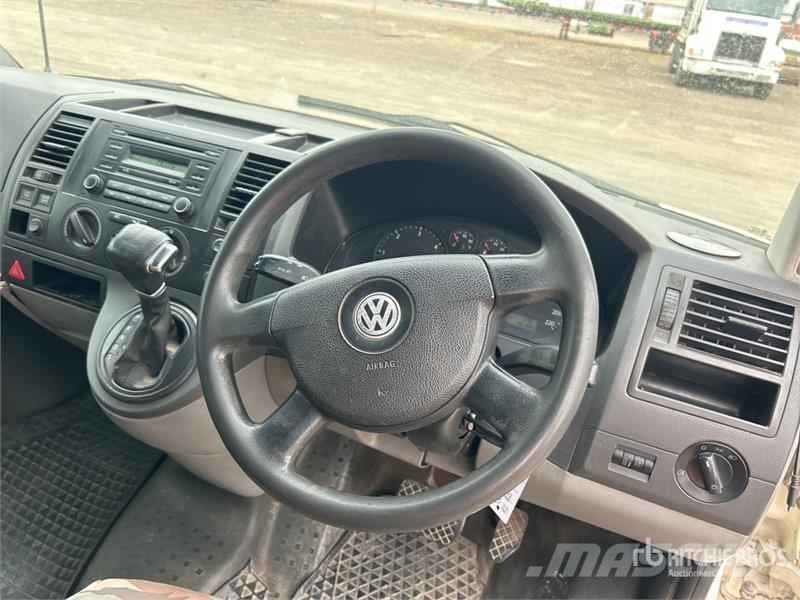Volkswagen Transporter Passenger Van Lieferwagen