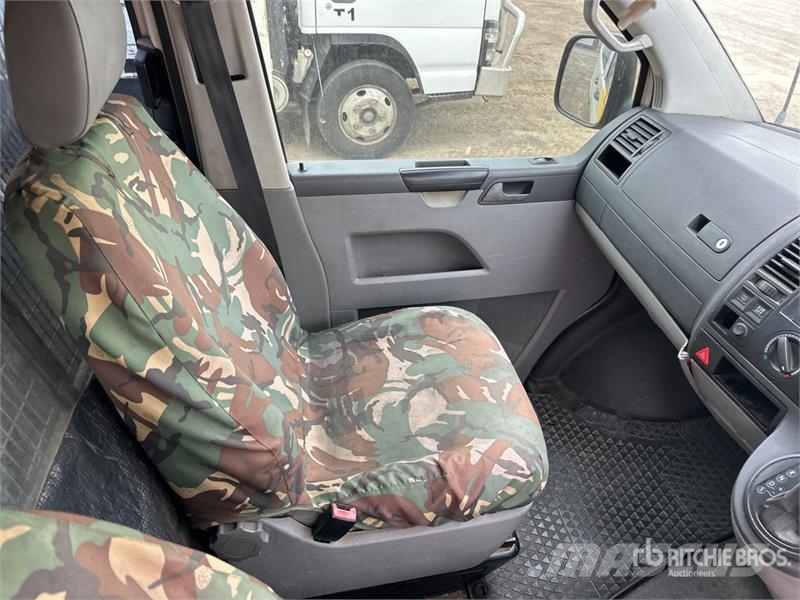 Volkswagen Transporter Passenger Van Lieferwagen