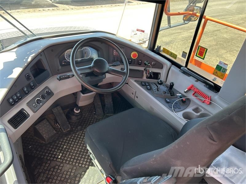 Volvo A40G Articulated Dump Truck Liigendraamiga pinnaseveokid