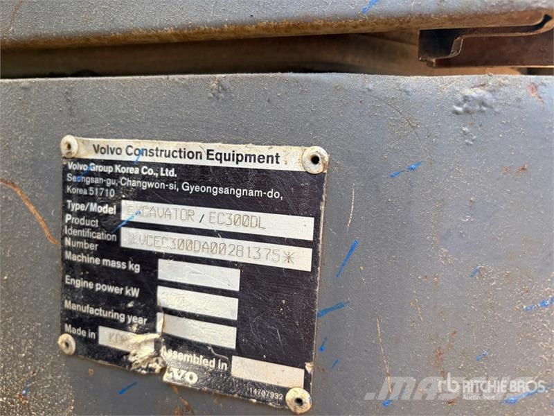 Volvo EC300DL Tracked Excavator Crawler excavators
