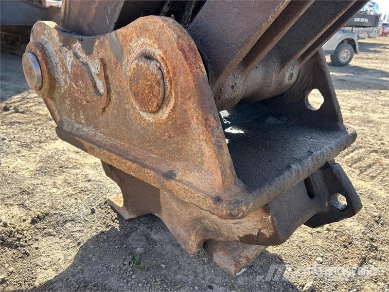 Volvo EC330B LC Tracked Excavator Crawler excavators