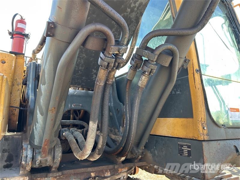 Volvo EC330B LC Tracked Excavator Crawler excavators