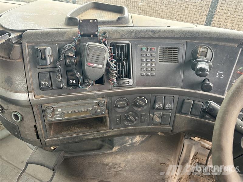 Volvo FH 6x4 Hooklift Truck Грузовики-Мультилифты