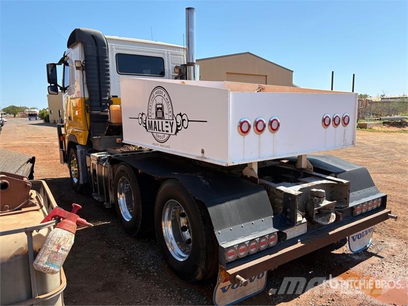 Volvo FH12 500 6x4 T/A Sleeper Truck Tractor 牵引车