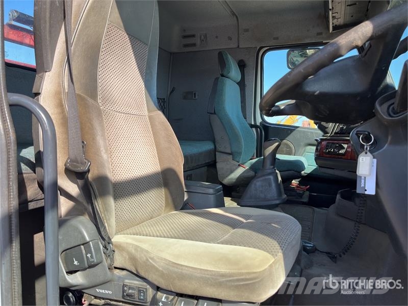 Volvo FH12 8x4 Twin-Steer Rollback Truck Veículos de recuperação