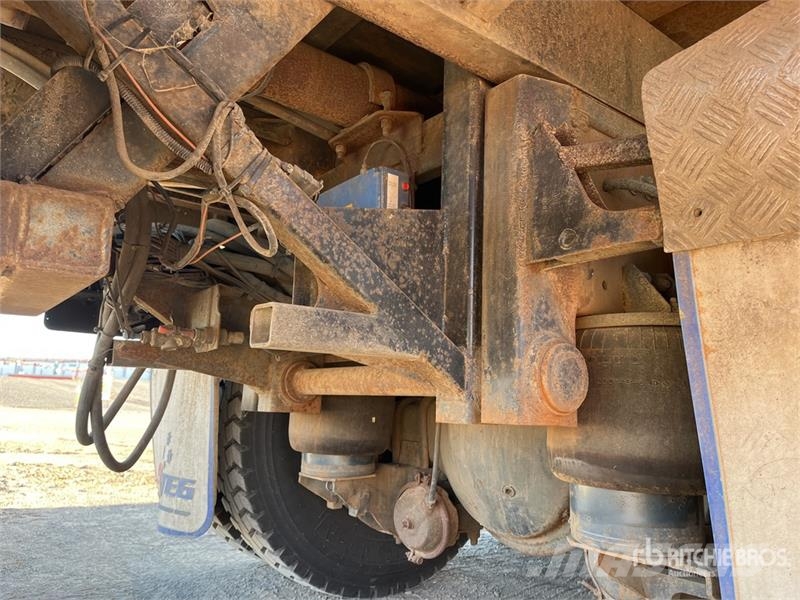 Volvo FH12 8x4 Twin-Steer Rollback Truck Veículos de recuperação